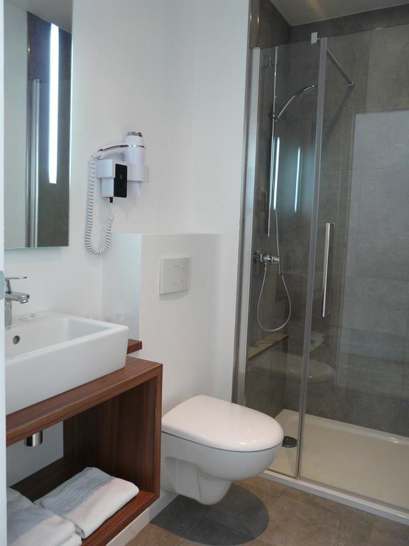 Hotel Mary'S - Caen Centre Gare Sncf Екстериор снимка